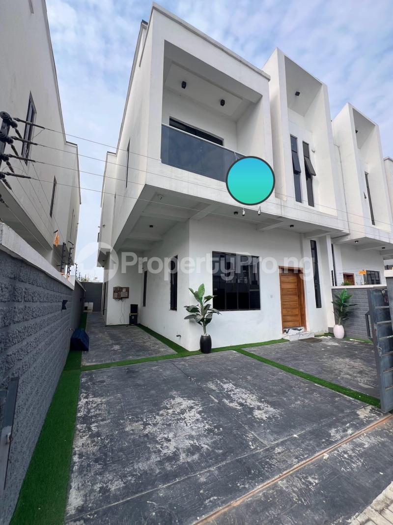 4 bedroom House for rent Dpkay District Estate orchid Lekki Lagos