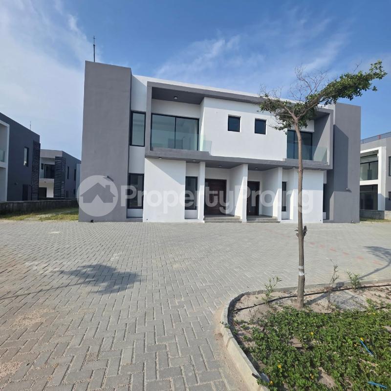 4 bedroom House for rent Maiyegun Beach Estate Jakande Lekki Lagos