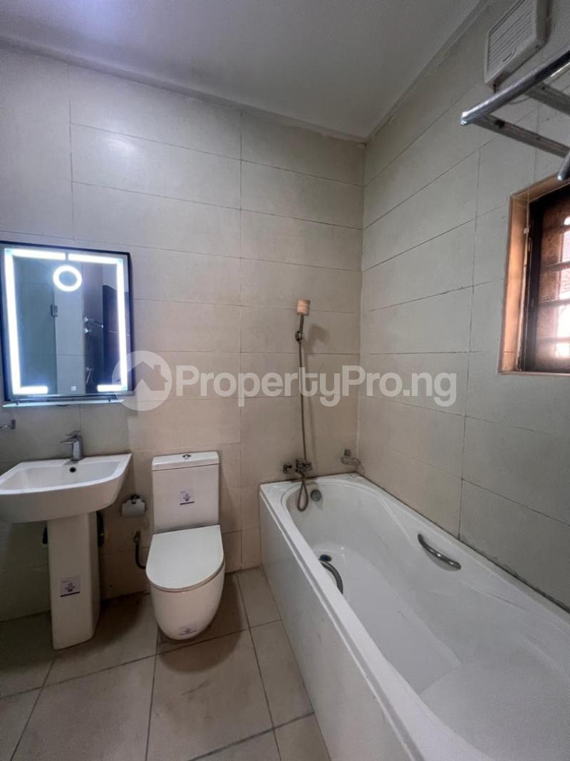 4 bedroom House for sale Ilasan Lekki Lagos