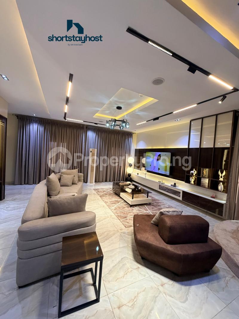 4 bedroom House for shortlet Oluyole Estate Oluyole Oyo