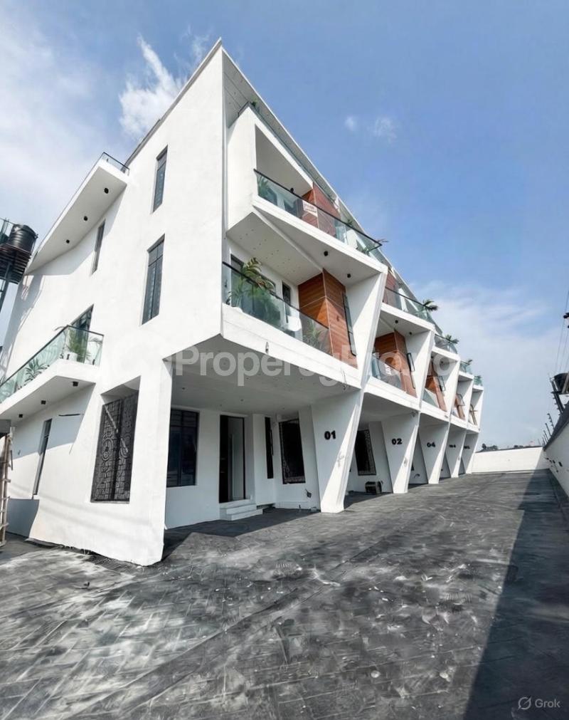 4 bedroom House for rent Ikate Lekki Lagos