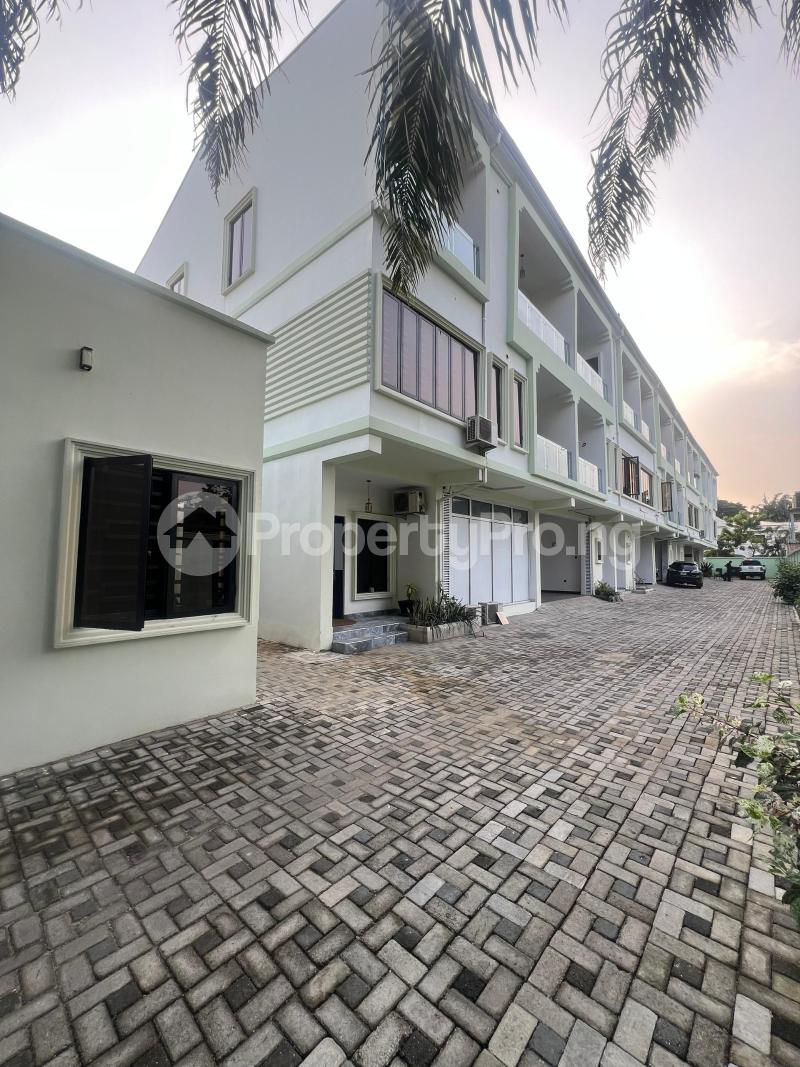 4 bedroom House for sale Ikoyi Lagos
