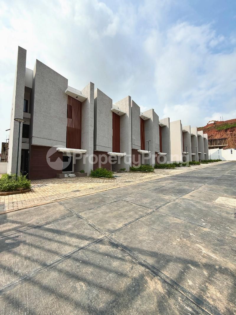 4 bedroom House for sale Guzape Abuja