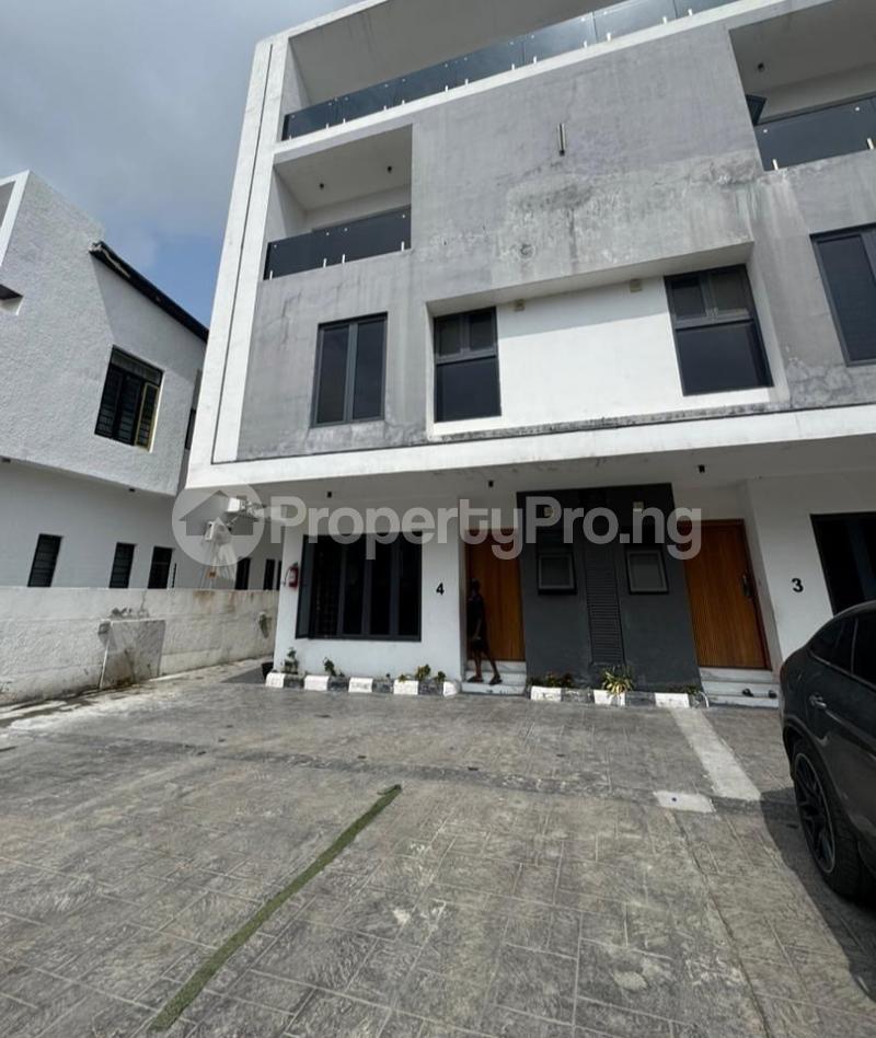4 bedroom House for rent Ologolo Lekki Lagos