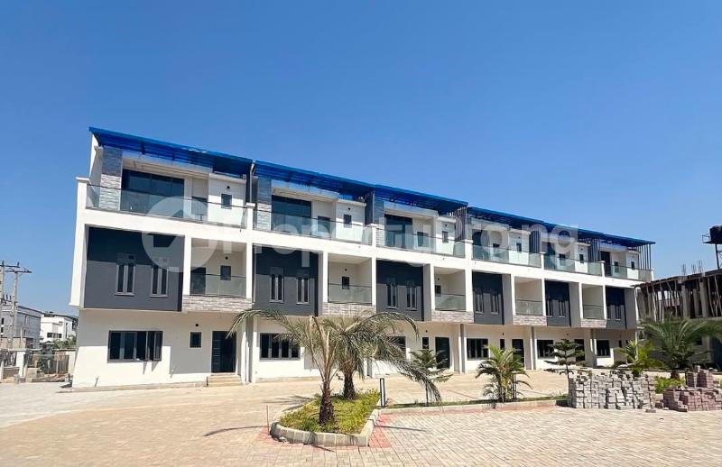 4 bedroom House for sale Gilmore Jahi Abuja