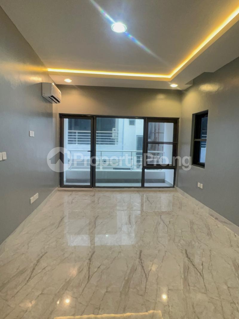 4 bedroom House for sale Periwinkle Estate, Lekki Phase 1 Lekki Phase 1 Lekki Lagos