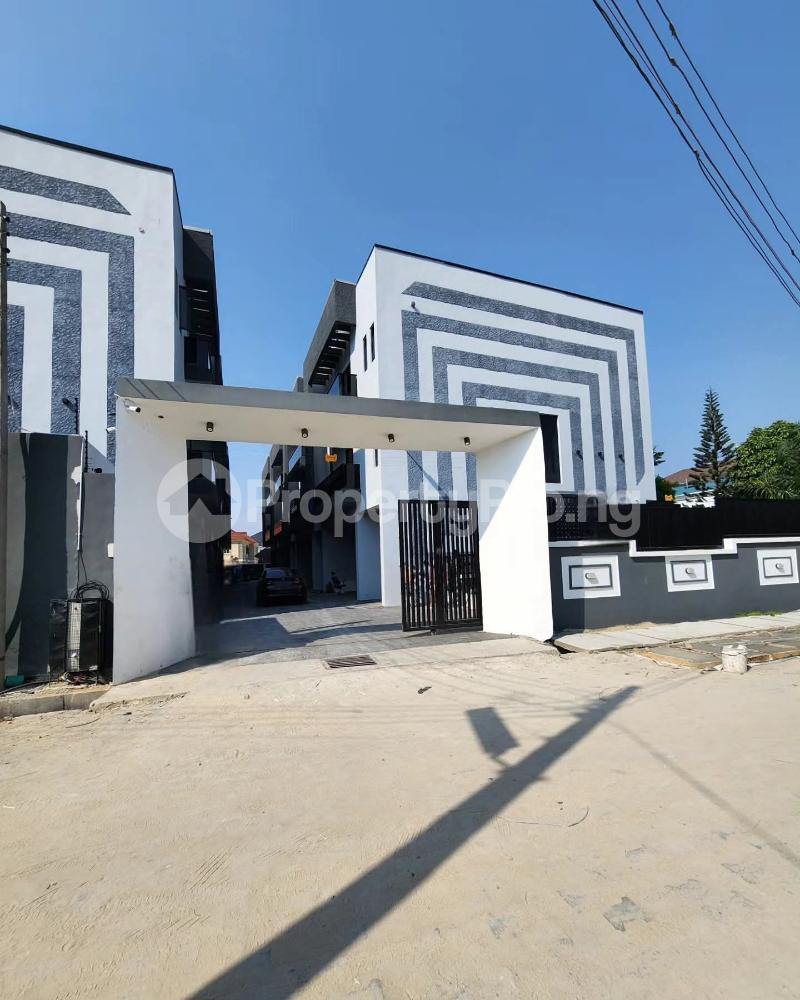 4 bedroom House for sale Ologolo Lekki Lagos