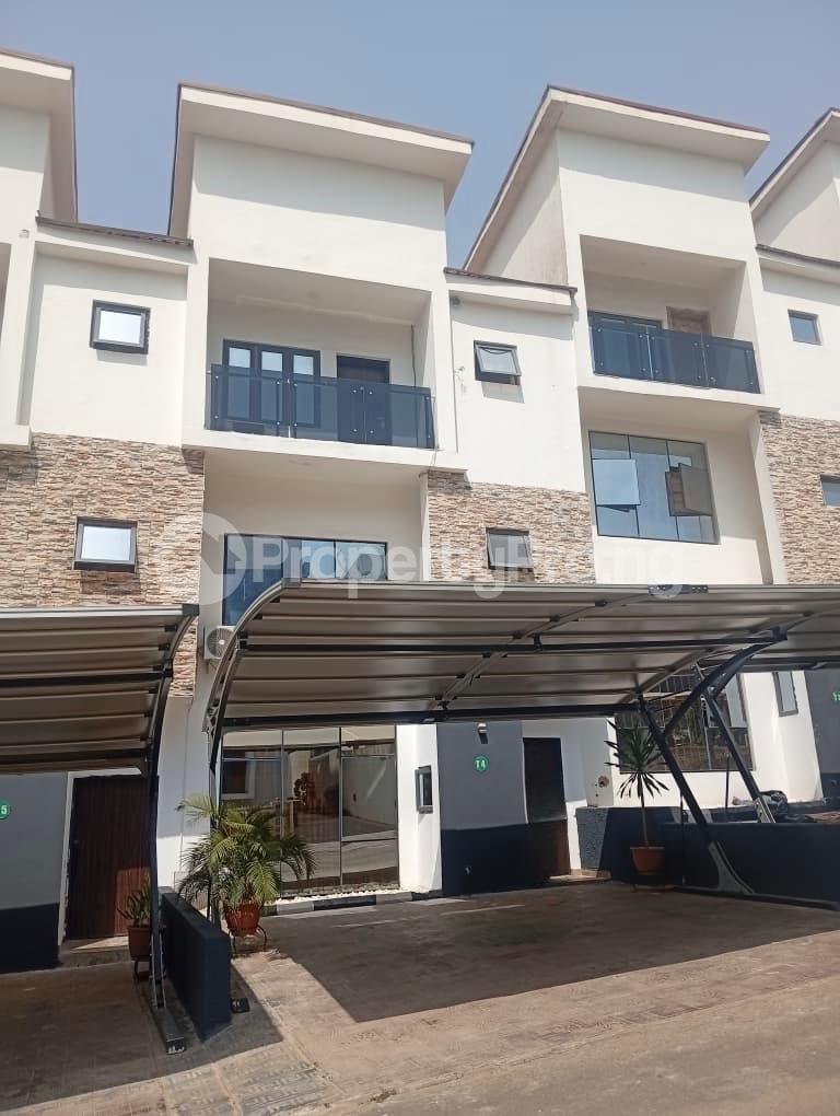 4 bedroom House for sale Guzape Abuja