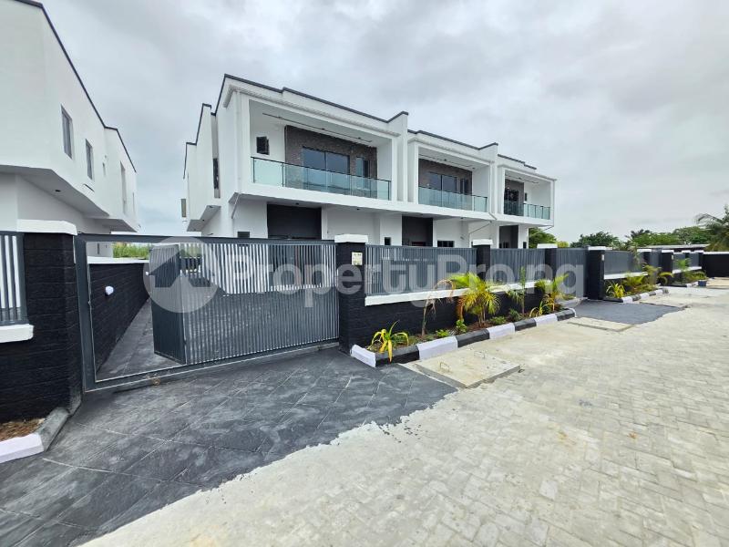 4 bedroom House for sale VGC Lekki Lagos