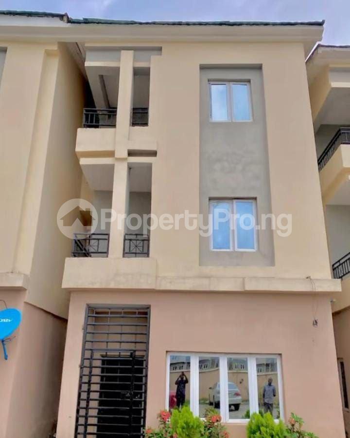 4 bedroom House for sale In An Estate, Guzape Abuja