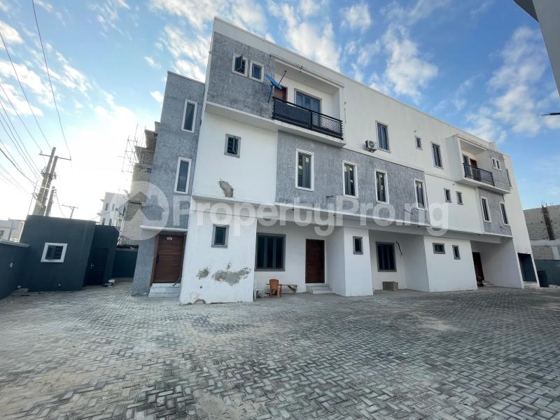 4 bedroom House for sale Ologolo Lekki Lagos