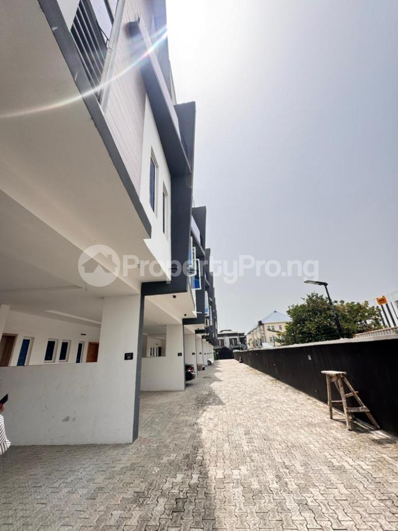 4 bedroom House for sale Ikate Lekki Lagos