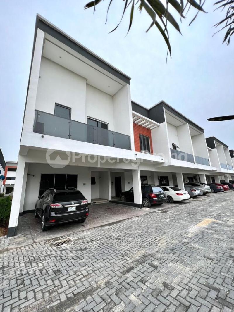 4 bedroom House for sale Ologolo Lekki Lagos