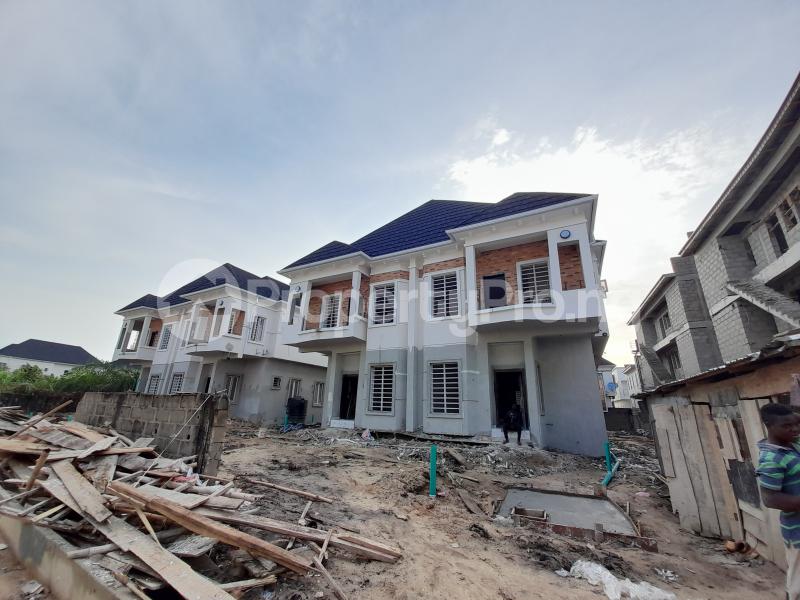 4 bedroom House for sale Orchid Road Lekki Lagos