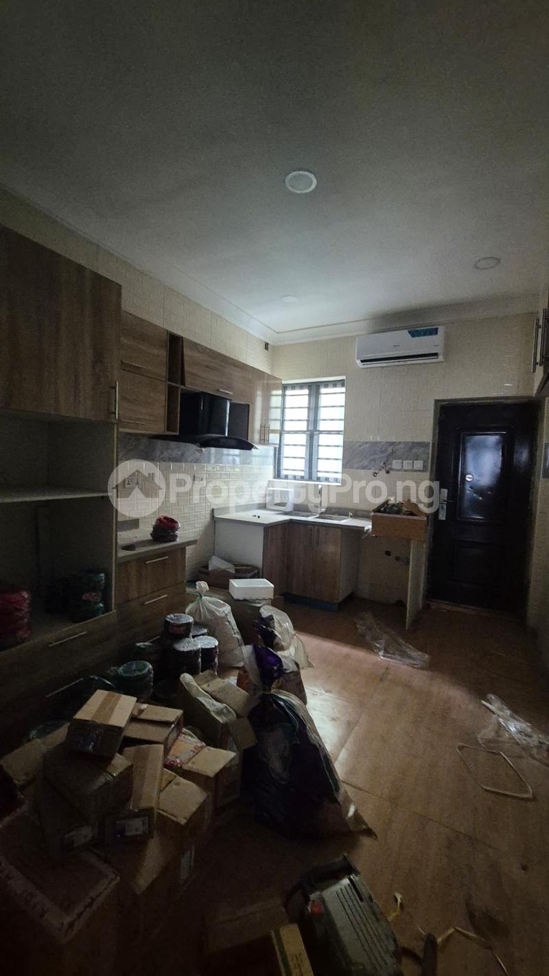 4 bedroom House for rent Shonibare Estate Maryland Lagos