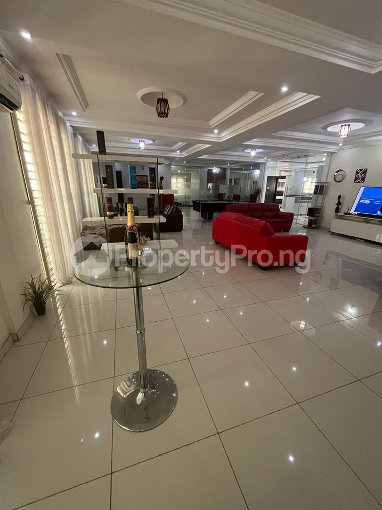 4 bedroom Flat / Apartment for shortlet Lekki Lagos