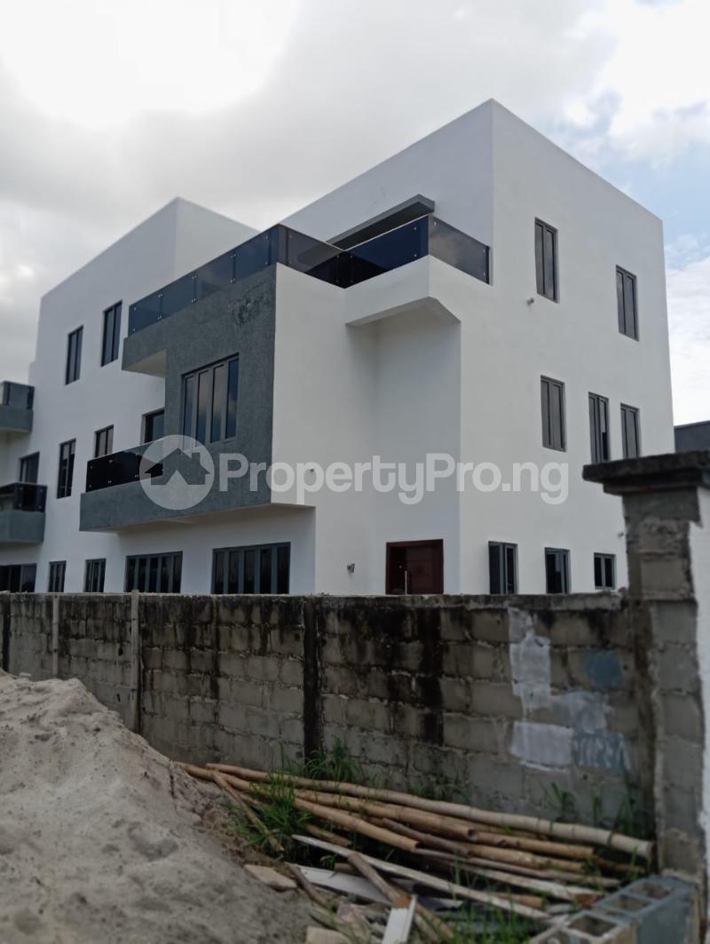 4 bedroom House for sale Off Lekki-Epe Expressway Ajah Lagos