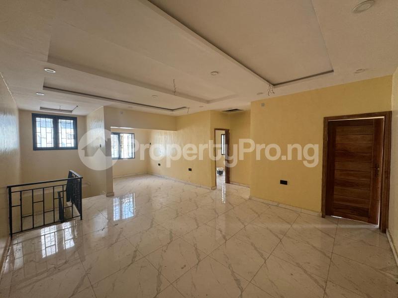 4 bedroom House for rent OGBA GRA Ogba Lagos