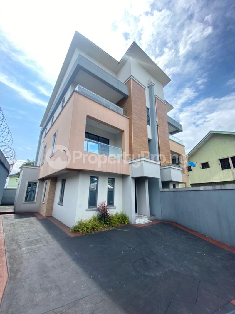 4 Bedroom House in Portharcourt/Aba Expressway Port Harcourt Rivers