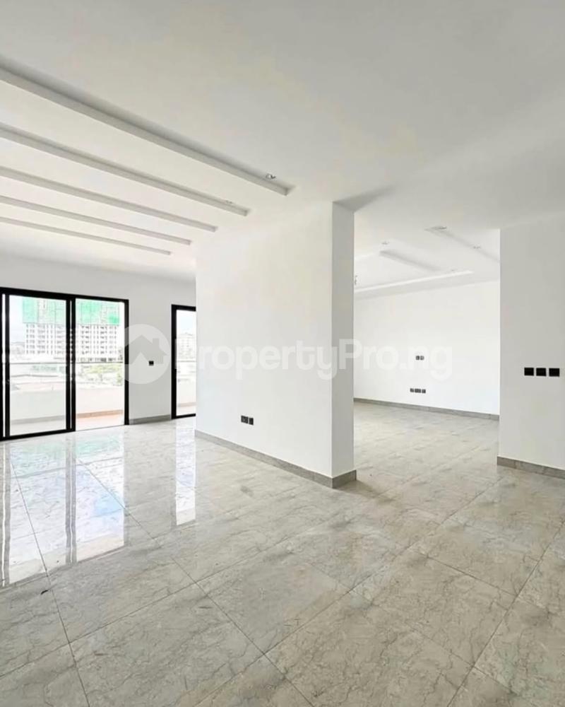 4 bedroom Flat / Apartment for rent The Property Located Within A Residential Area Banana Island Ikoyi Lagos