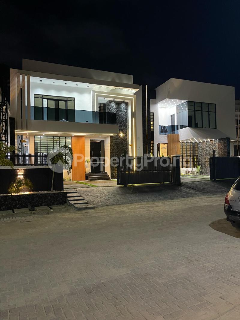 4 bedroom House for sale chevron Lekki Lagos