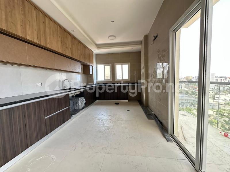 4 bedroom House for sale Victoria Island Lagos