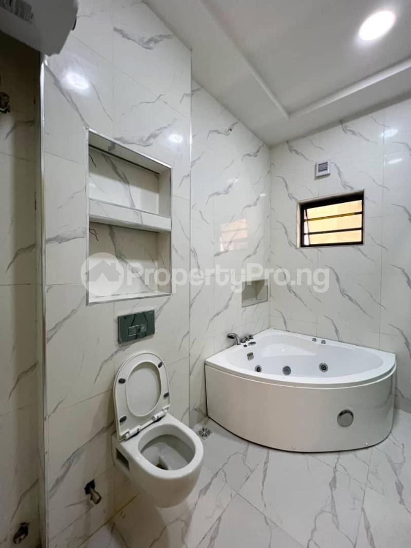 4 bedroom House for sale Chevron Lekki Lagos