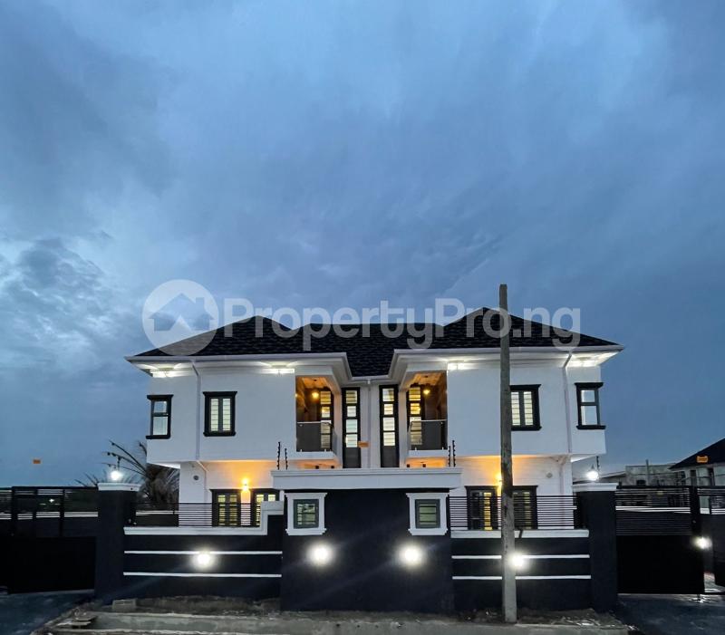 4 bedroom House for sale Orchid Road Lekki Lekki Lagos