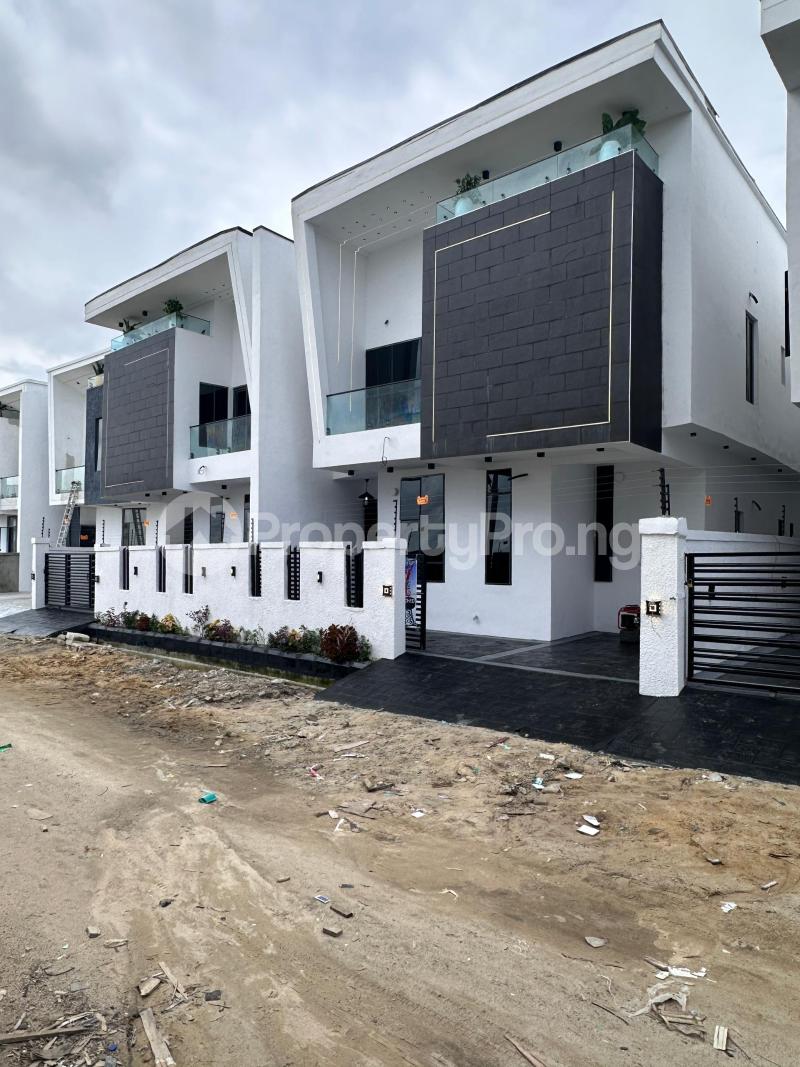 4 bedroom House for sale Lekki Lagos