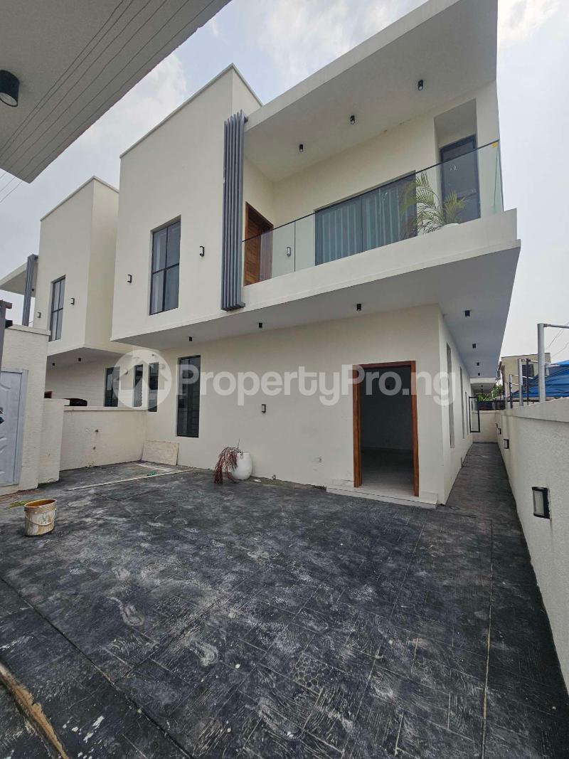 4 bedroom House for sale Abraham adesanya estate Ajah Lagos