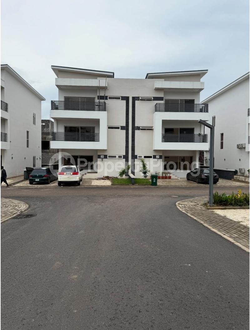 4 bedroom House for sale Life Camp In An Estate Life Camp Abuja