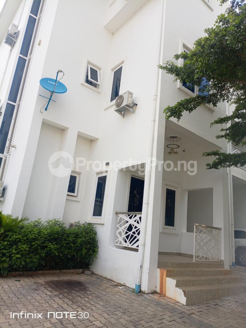 4 bedroom House for rent Coza Church Guzape Abuja