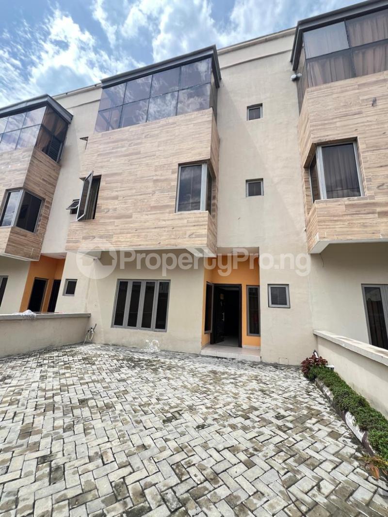 4 bedroom House for rent Ikota Lekki Lagos