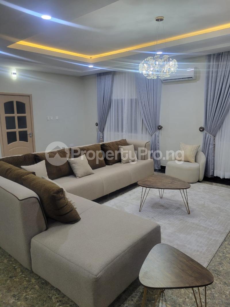 4 bedroom House for shortlet Guzape Abuja