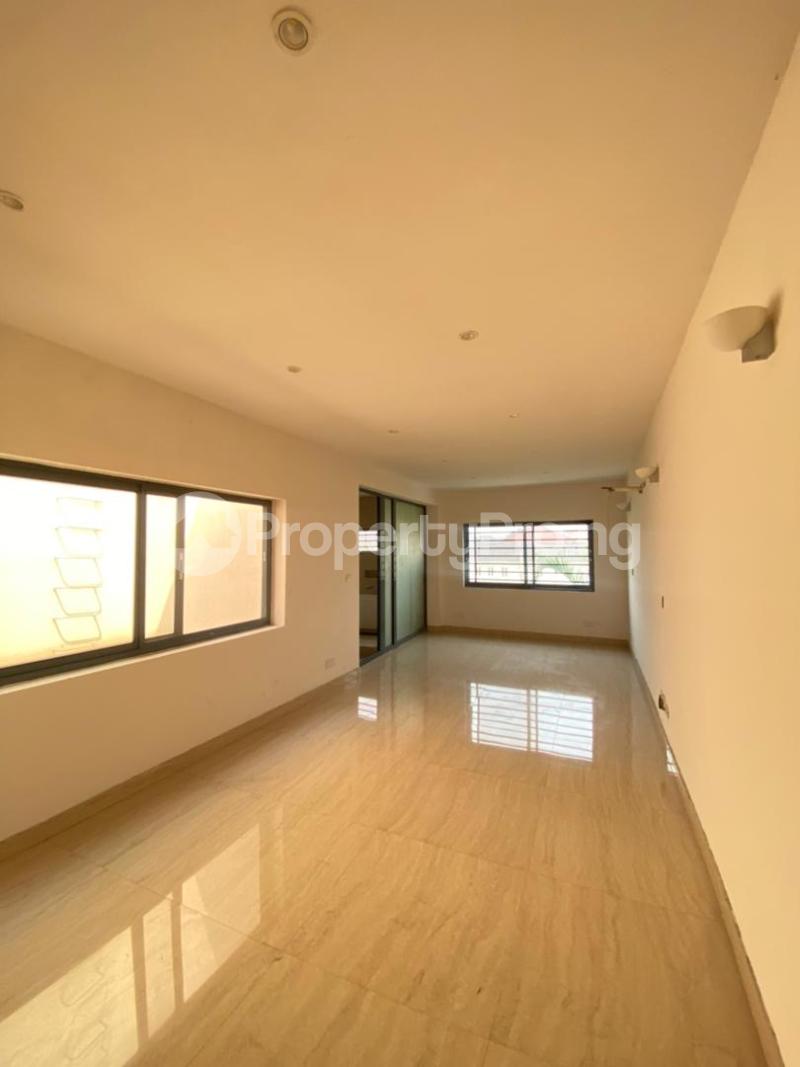 4 bedroom House for rent Chevron Lekki Lagos
