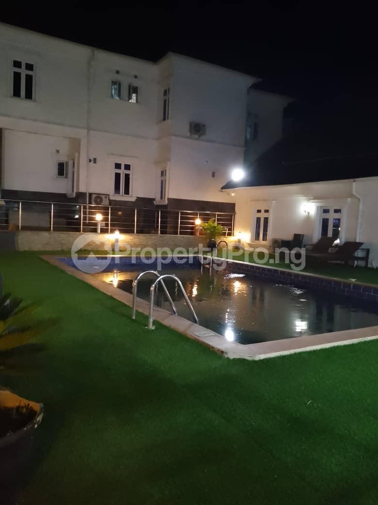 4 bedroom House for shortlet Guzape Abuja