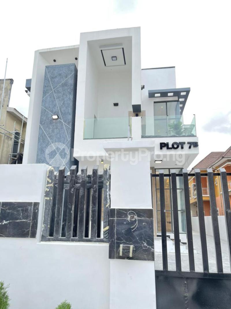 House for sale   Ologolo Lekki Lagos