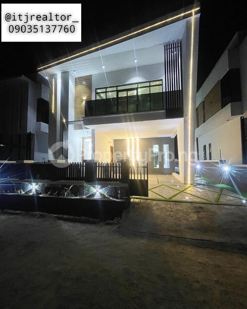 5 bedroom House for sale chevron Lekki Lagos