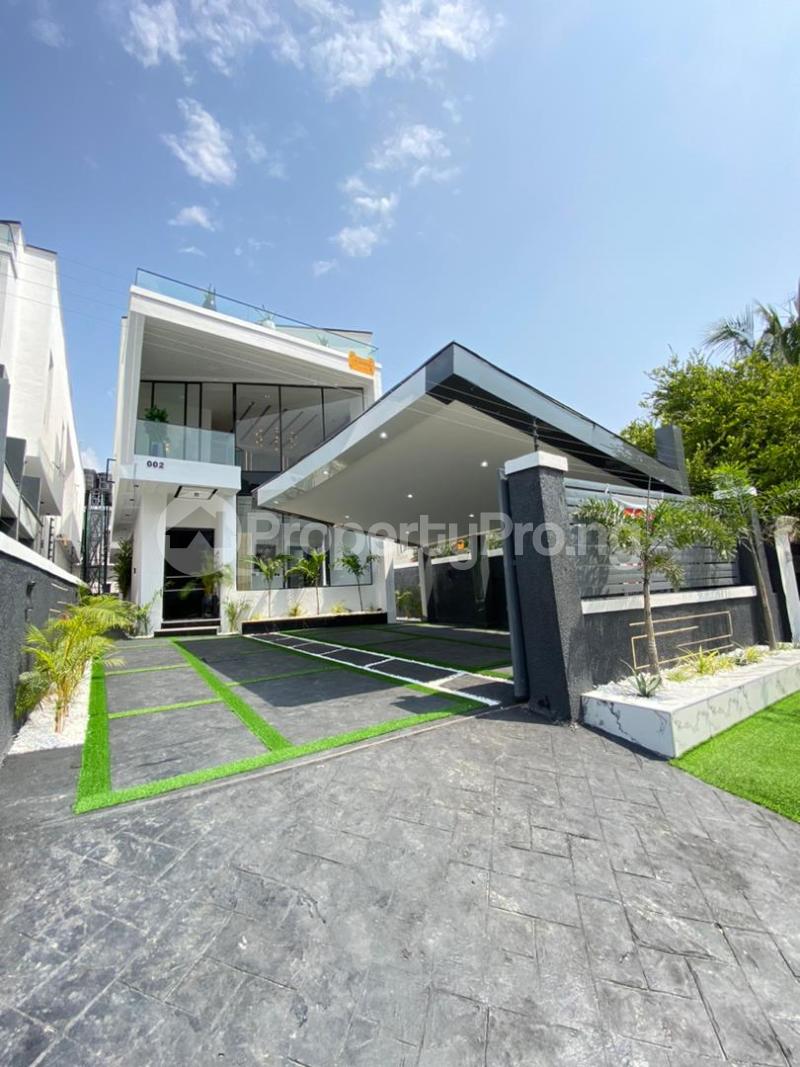 5 bedroom House for sale chevron Lekki Lagos