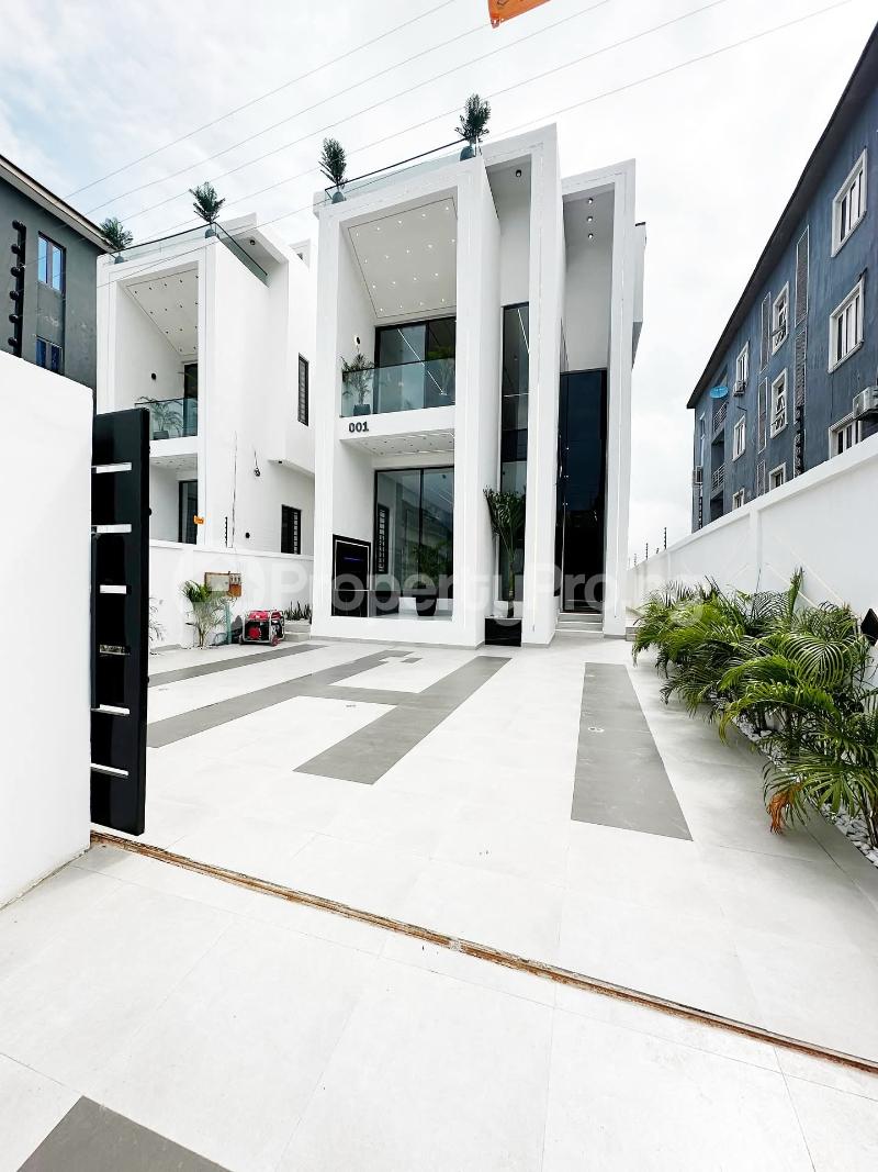 5 bedroom House for sale chevron Lekki Lagos