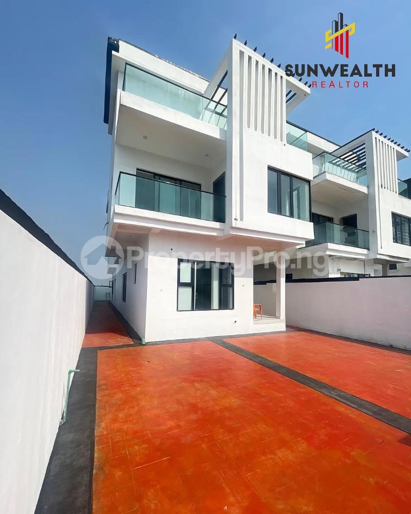 5 bedroom House for sale chevron Lekki Lagos