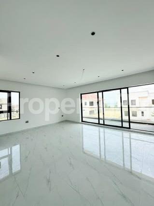 5 bedroom House for sale Chevron Lekki Lagos