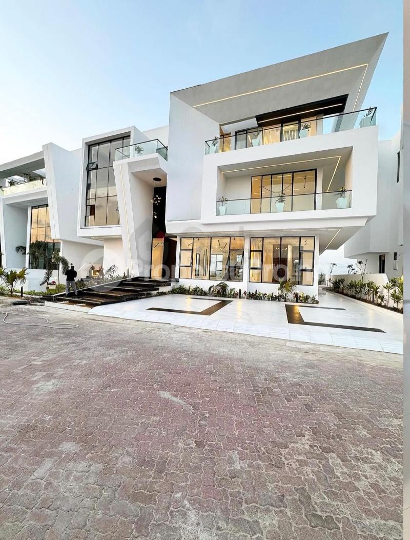 5 bedroom House for sale Osapa london Lekki Lagos