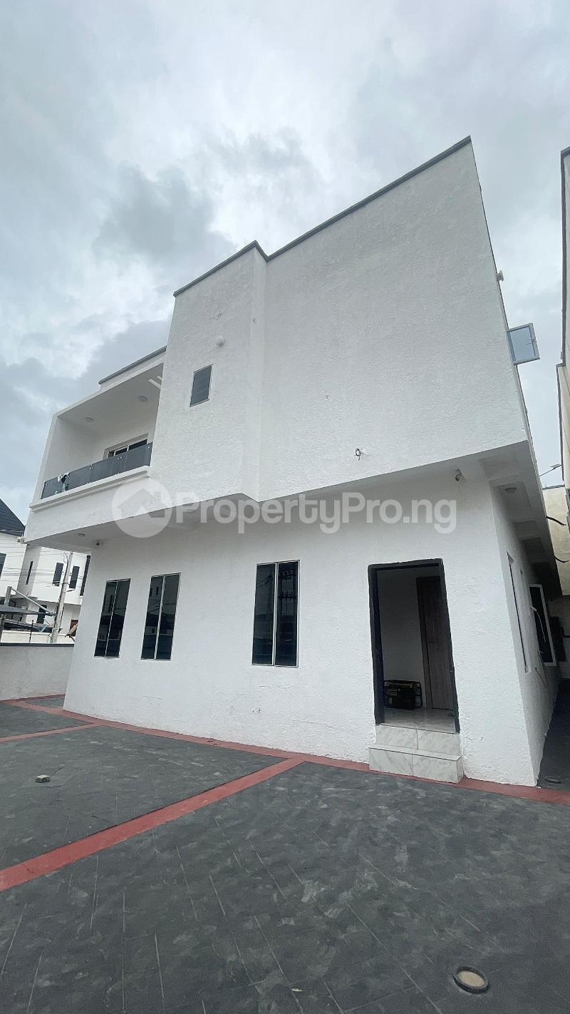 5 bedroom House for rent Ikota Lekki Lagos