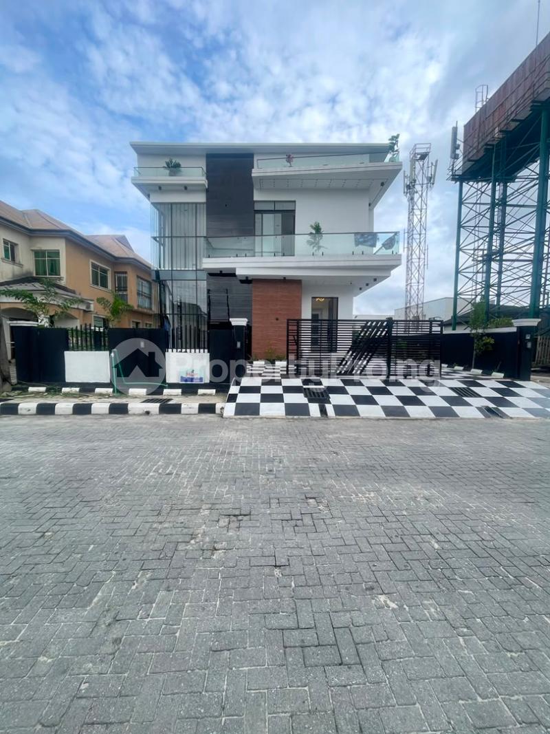 5 bedroom House for sale Sangotedo Ajah Lagos