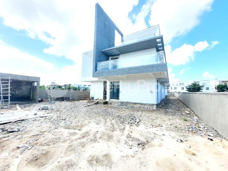 House for sale Pinnock Beach Estate Osapa london Lekki Lagos