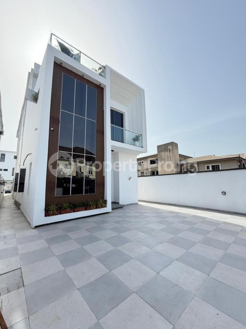 5 bedroom House for sale Chevron Lekki Lagos