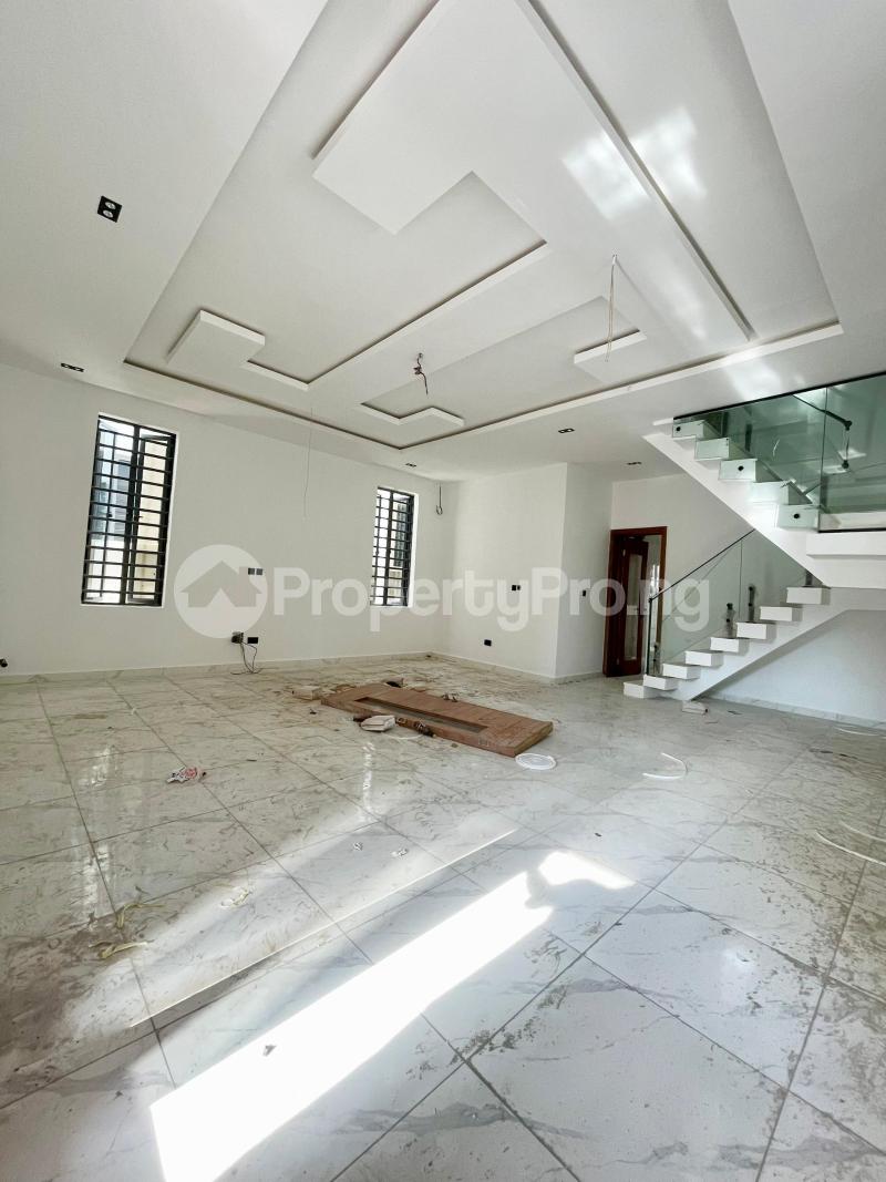 5 bedroom House for sale Chevron Lekki Lagos