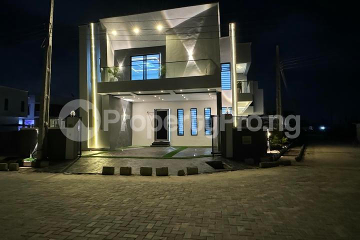 5 bedroom House for sale Lekki Lagos - 0