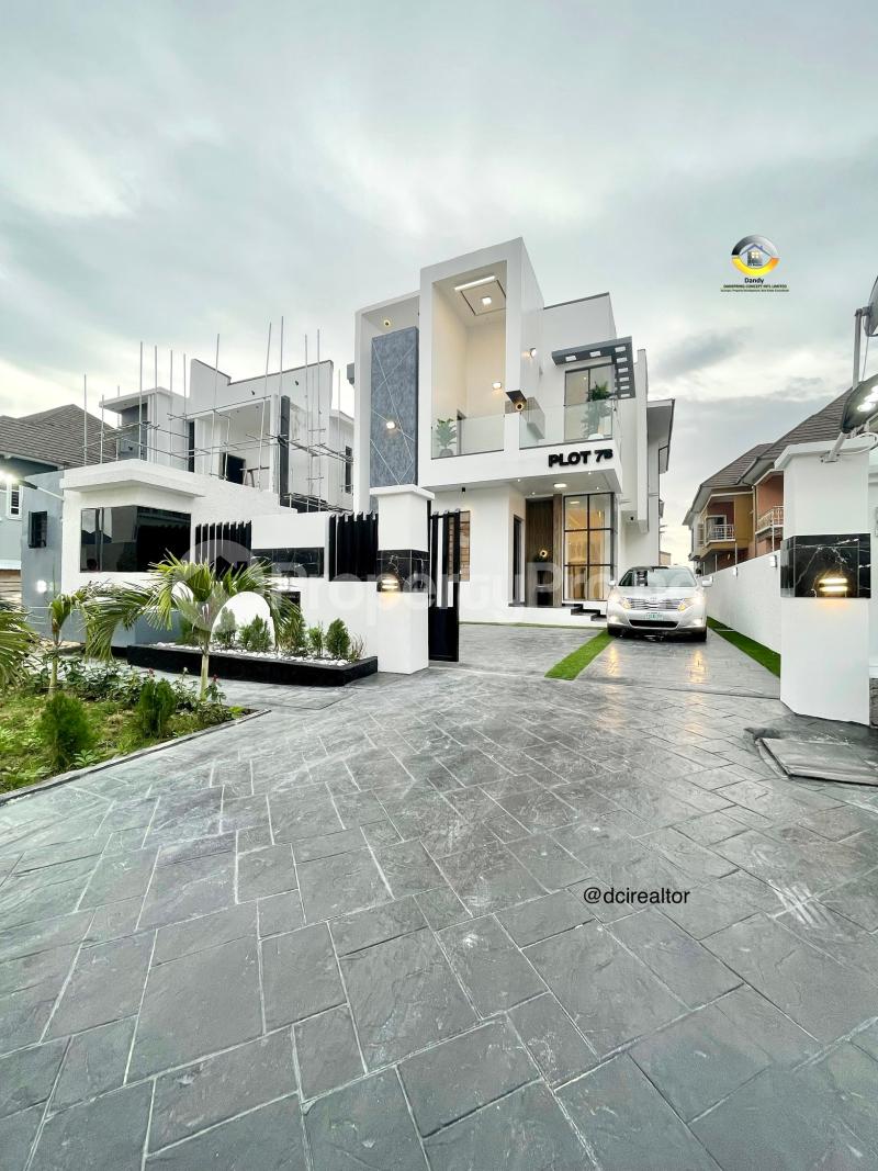 5 bedroom House for sale Ologolo Lekki Lagos